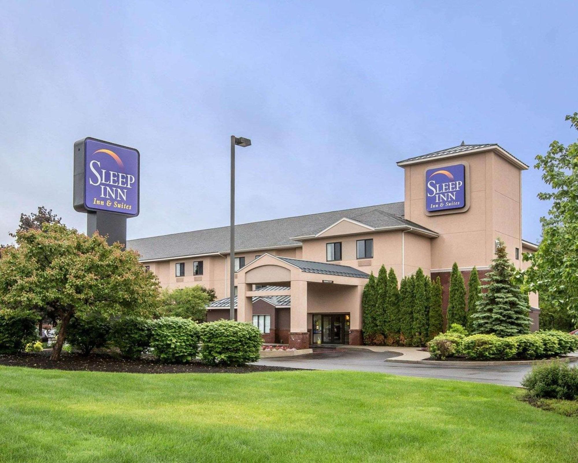 Sleep Inn & Suites Queensbury - Lake George Экстерьер фото